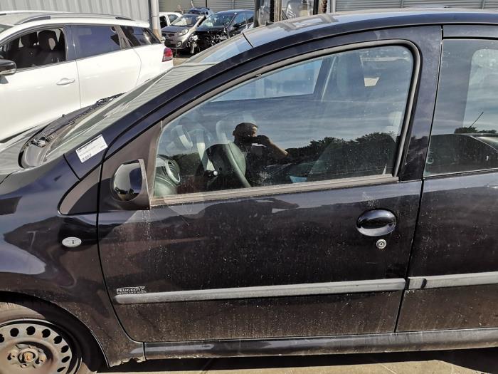 Peugeot 107 1.0 12V Sloopvoertuig (2009, Zwart)