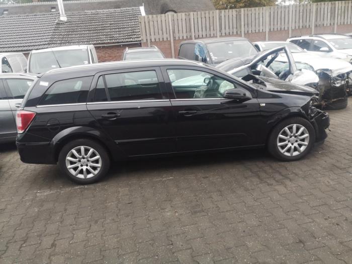 Opel Astra H SW 1.7 CDTi 16V Sloopvoertuig (2008, Zwart)