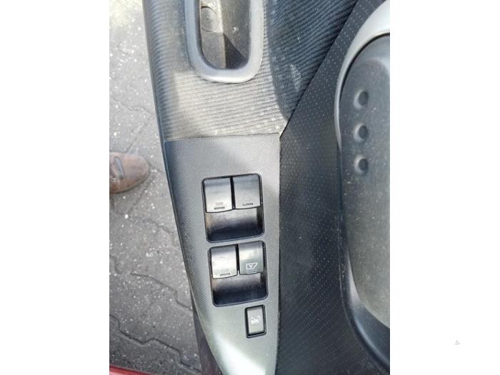 Nissan Note 1.5 dCi 90 Sloopvoertuig (2011, Rood)