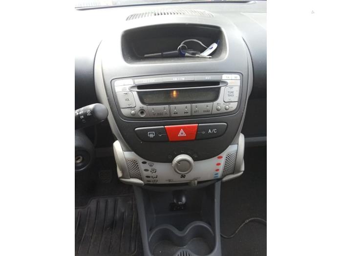 Toyota Aygo 1.0 12V VVT-i Sloopvoertuig (2010, Rood)