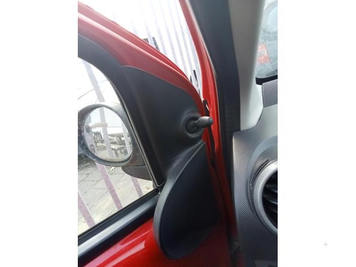 Toyota Aygo 1.0 12V VVT-i Sloopvoertuig (2010, Rood)