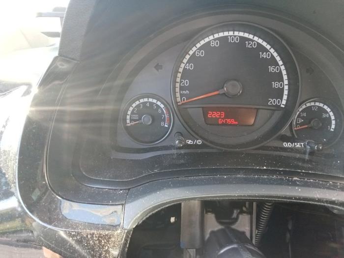 Volkswagen Up! 1.0 12V 60 Sloopvoertuig (2014, Zwart)