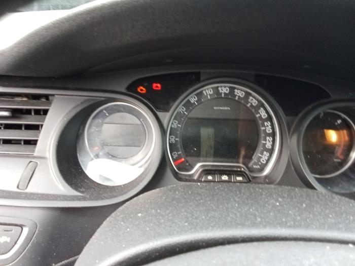 Citroen C5 III Berline 1.6 HDiF 16V Sloopvoertuig (2008, Grijs)