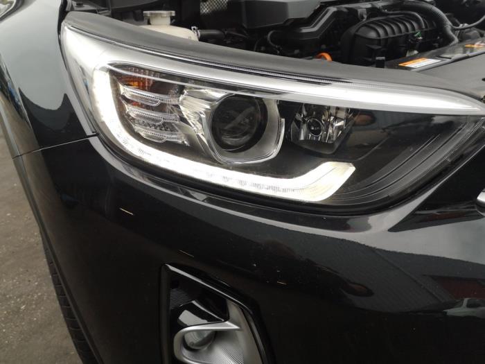 Kia Stonic 1.0i T-GDi 12V Sloopvoertuig (2020, Zwart)