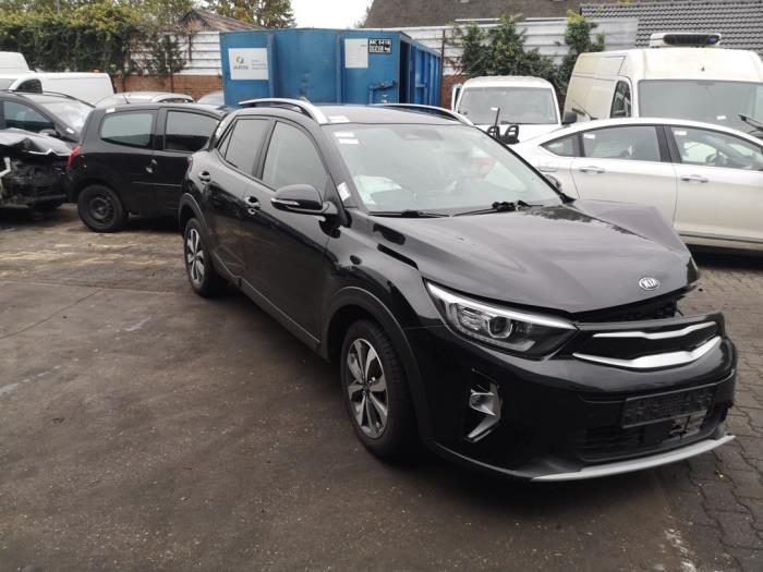 Kia Stonic 1.0i T-GDi 12V Sloopvoertuig (2020, Zwart)