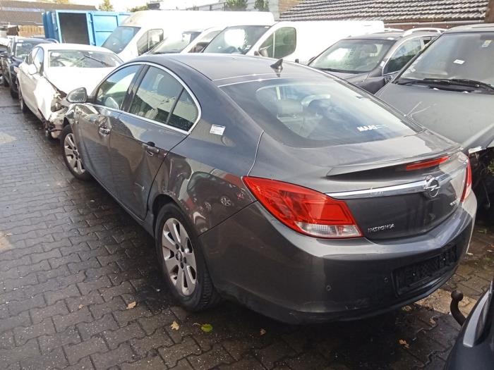 Opel Insignia 2.0 CDTI 16V 130 Ecotec Sloopvoertuig (2011, Grijs)
