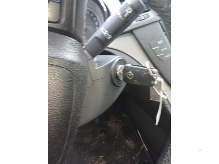 Opel Insignia 2.0 CDTI 16V 130 Ecotec Sloopvoertuig (2011, Grijs)