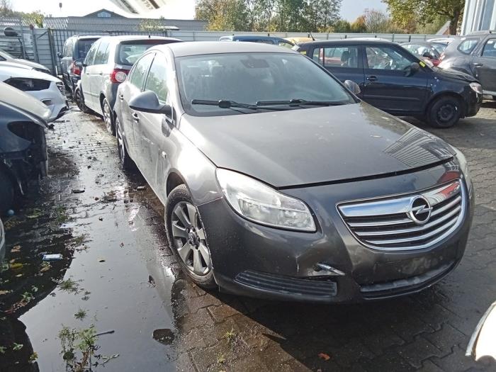 Opel Insignia 2.0 CDTI 16V 130 Ecotec Sloopvoertuig (2011, Grijs)