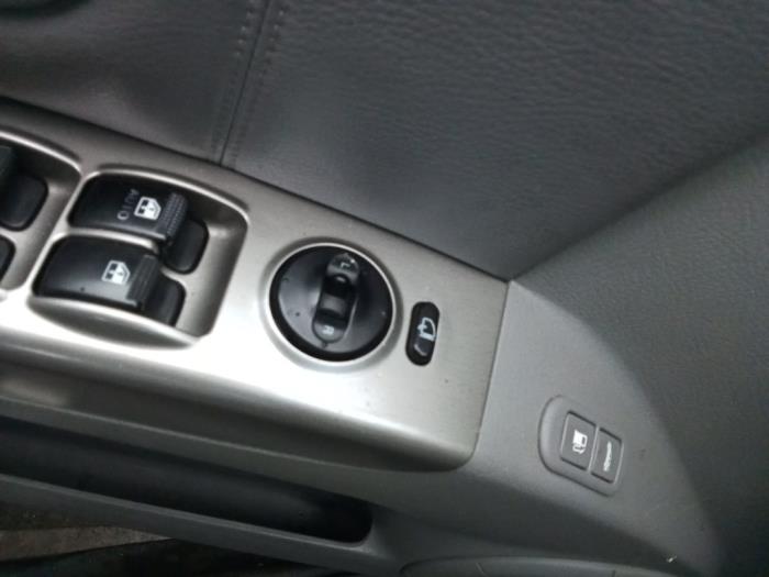 Kia Sorento I 2.5 CRDi 16V Sloopvoertuig (2006, Zwart)