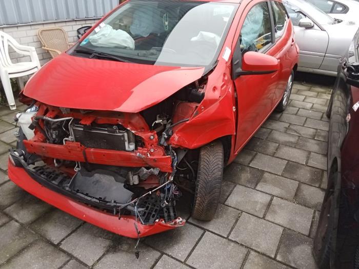 Toyota Aygo 1.0 12V VVT-i Sloopvoertuig (2014, Rood)