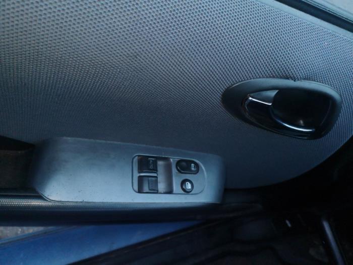 Honda Jazz 1.3 i-Dsi Sloopvoertuig (2004, Blauw)