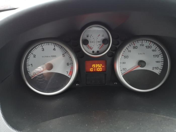 Peugeot 206+ 1.1 XR,XS Sloopvoertuig (2009, Rood)