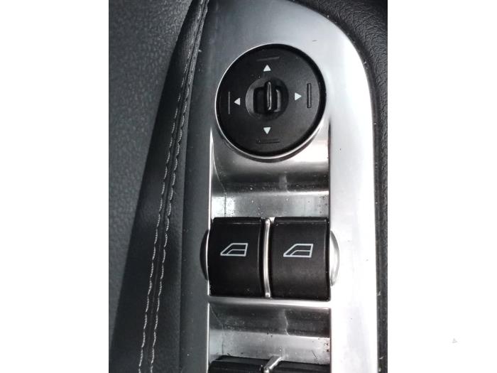 Ford Focus 2 Wagon 1.8 16V Sloopvoertuig (2009, Zwart)