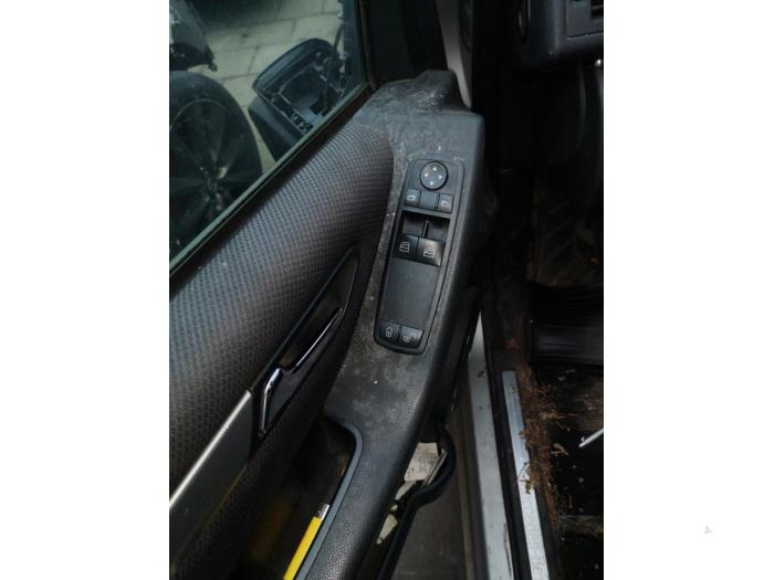 Mercedes B 1.5 B-150 16V Sloopvoertuig (2010, Grijs)