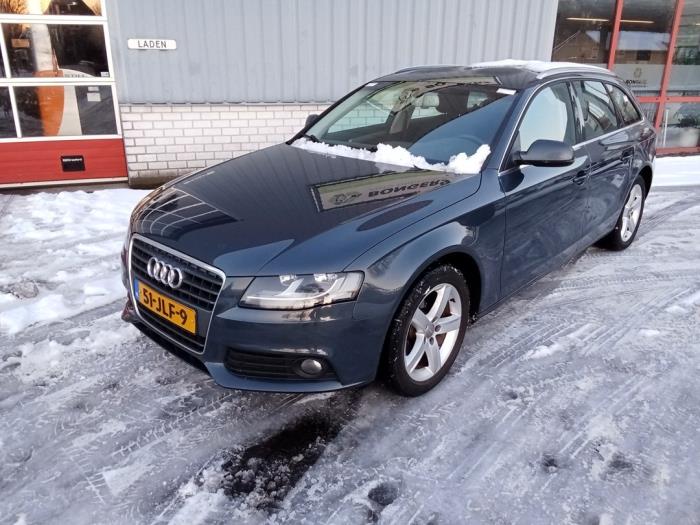 Audi A4 Sloopvoertuig (2010, Grijs)
