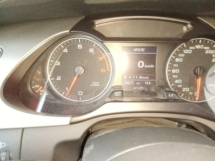 Audi A4 Sloopvoertuig (2010, Grijs)