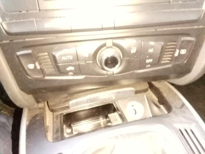 Audi A4 Sloopvoertuig (2010, Grijs)