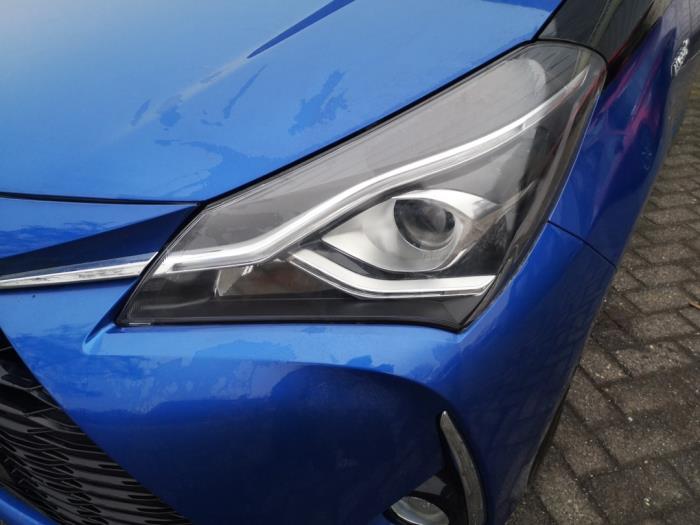 Toyota Yaris III 1.5 16V Hybrid Sloopvoertuig (2018, Blauw)