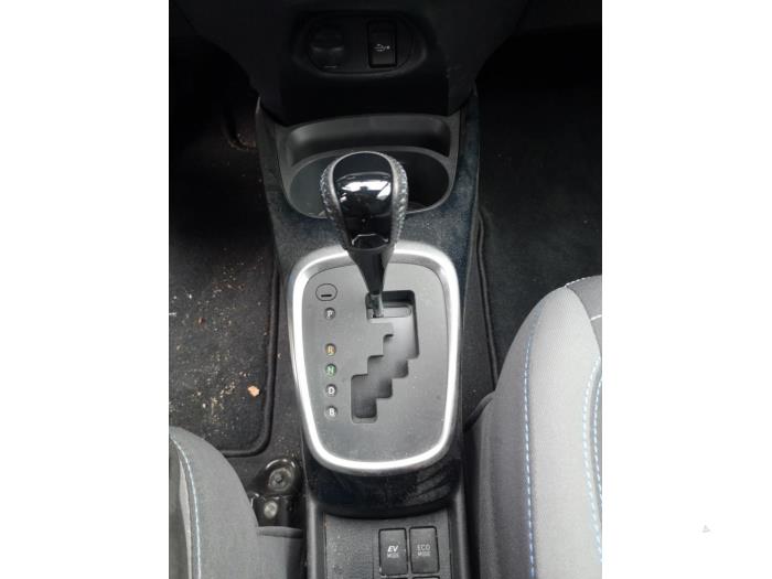 Toyota Yaris III 1.5 16V Hybrid Sloopvoertuig (2018, Blauw)