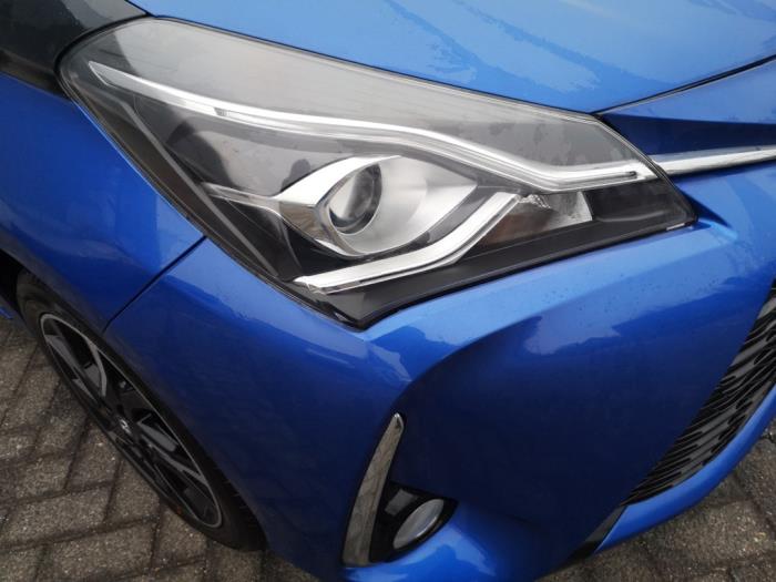 Toyota Yaris III 1.5 16V Hybrid Sloopvoertuig (2018, Blauw)