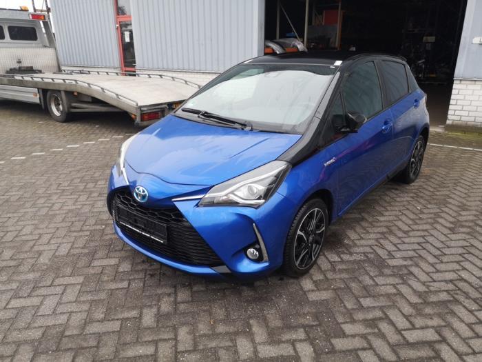 Toyota Yaris III 1.5 16V Hybrid Sloopvoertuig (2018, Blauw)