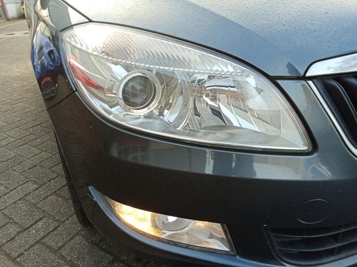 Skoda Fabia II Combi 1.2 TDI 12V Greenline Sloopvoertuig (2011, Grijs)