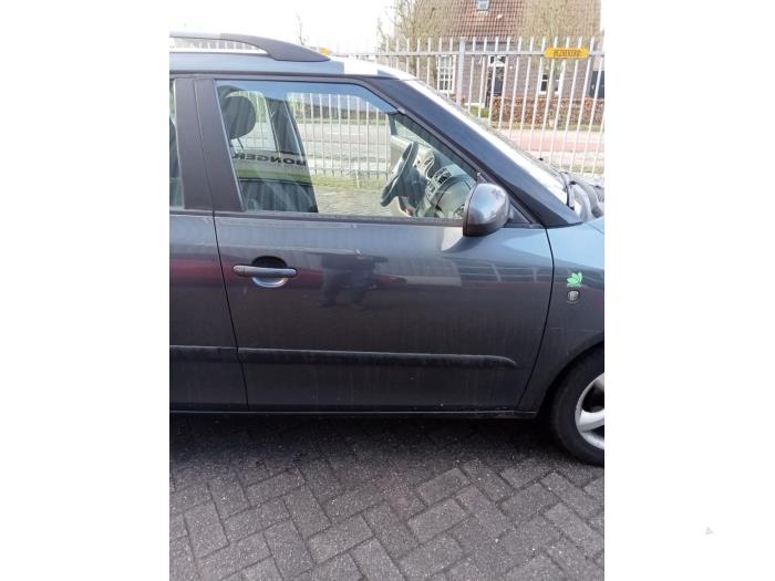 Skoda Fabia II Combi 1.2 TDI 12V Greenline Sloopvoertuig (2011, Grijs)