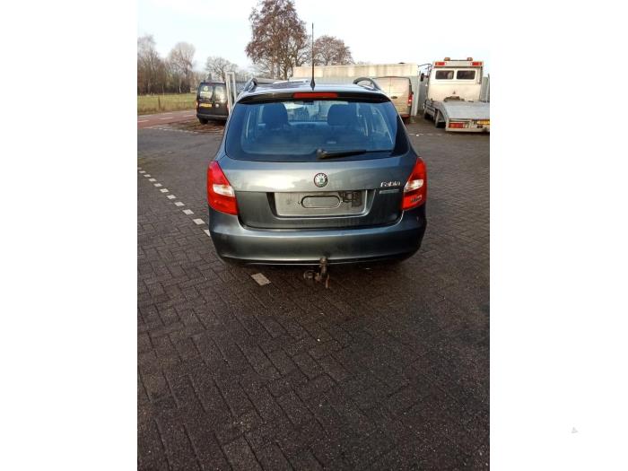 Skoda Fabia II Combi 1.2 TDI 12V Greenline Sloopvoertuig (2011, Grijs)