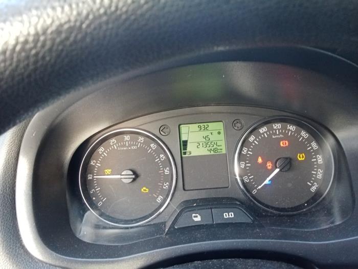 Skoda Fabia II Combi 1.2 TDI 12V Greenline Sloopvoertuig (2011, Grijs)