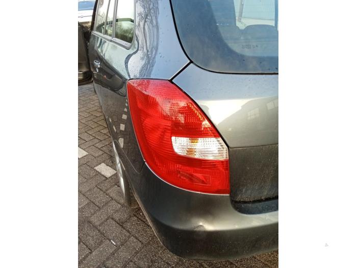 Skoda Fabia II Combi 1.2 TDI 12V Greenline Sloopvoertuig (2011, Grijs)
