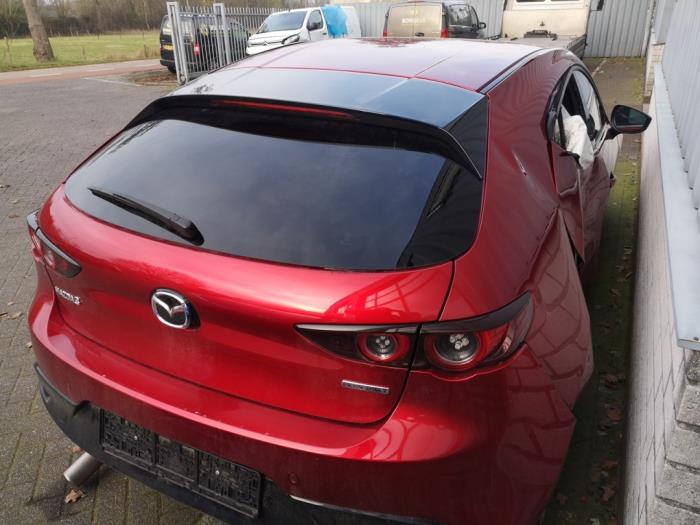 Mazda 3 Sport 2.0 SkyActiv-G 122 Mild Hybrid 16V Sloopvoertuig (2021, Rood)