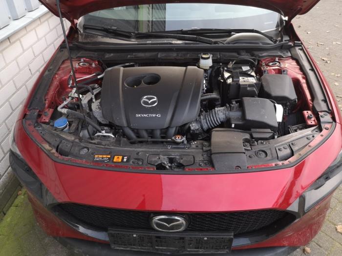 Mazda 3 Sport 2.0 SkyActiv-G 122 Mild Hybrid 16V Sloopvoertuig (2021, Rood)