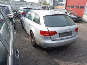 Audi A4 Avant 2.0 TDI 16V Sloopvoertuig (2011, Grijs)