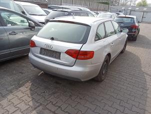Audi A4 Avant 2.0 TDI 16V Sloopvoertuig (2011, Grijs)