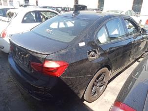 BMW 3 serie 318d 2.0 16V Sloopvoertuig (2017, Zwart)