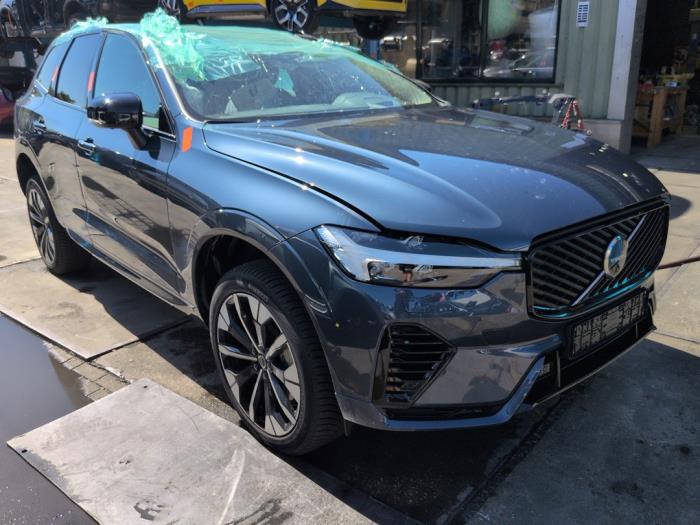 Volvo XC60 II 2.0 T6 16V Recharge, Twin Engine AWD Sloopvoertuig (2026, Blauw)
