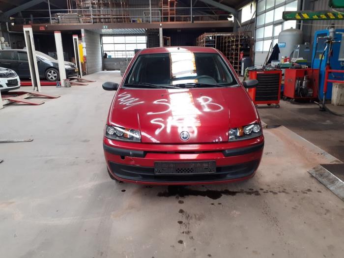 Fiat Punto II 1.2 60 S Sloopvoertuig (2000, Rood)