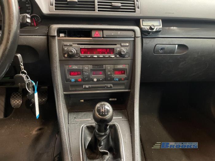 Audi A4 Avant 2.0 20V Sloopvoertuig (2002, Blauw)