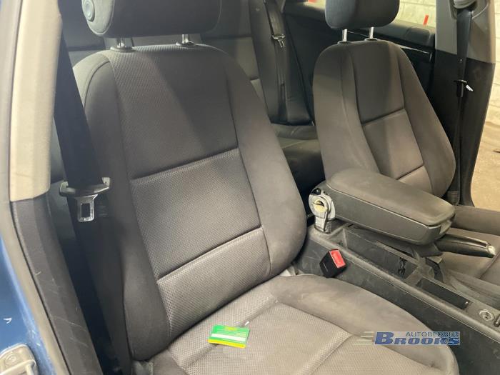 Audi A4 Avant 2.0 20V Sloopvoertuig (2002, Blauw)