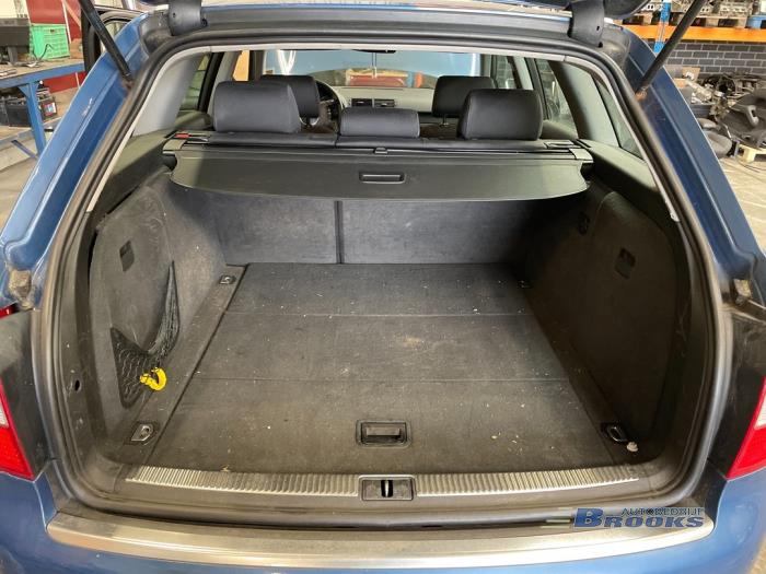 Audi A4 Avant 2.0 20V Sloopvoertuig (2002, Blauw)