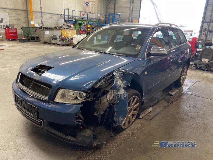 Audi A4 Avant 2.0 20V Sloopvoertuig (2002, Blauw)