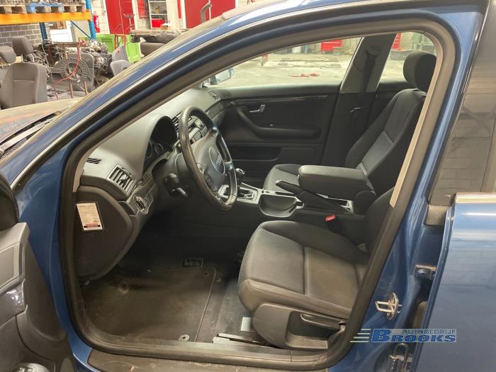 Audi A4 Avant 2.0 20V Sloopvoertuig (2002, Blauw)