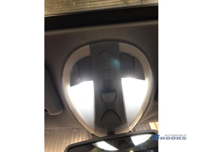 Mercedes E-Klasse Sloopvoertuig (2002, Grijs)