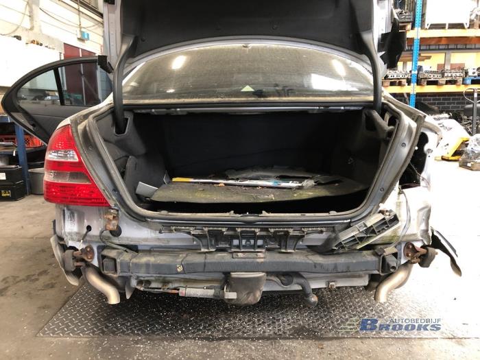 Mercedes E-Klasse Sloopvoertuig (2002, Grijs)