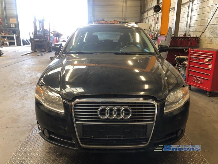 Audi A4 Avant 2.0 TDI 16V Sloopvoertuig (2006, Zwart)