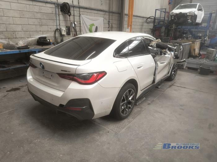 BMW i4 eDrive40 84 kWh Sloopvoertuig (2022, Wit)