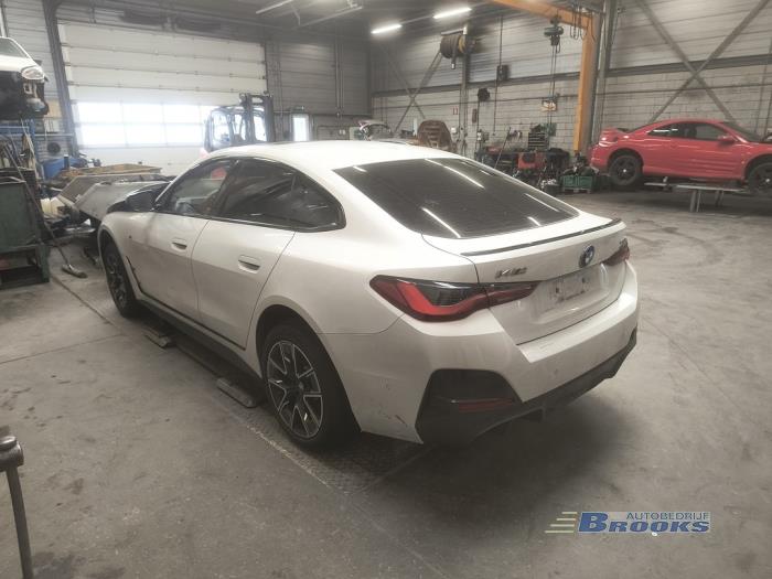 BMW i4 eDrive40 84 kWh Sloopvoertuig (2022, Wit)
