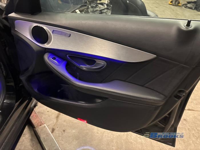 Mercedes C C-180 1.6 16V Sloopvoertuig (2017, Zwart)