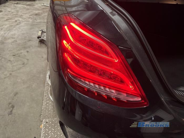 Mercedes C C-180 1.6 16V Sloopvoertuig (2017, Zwart)