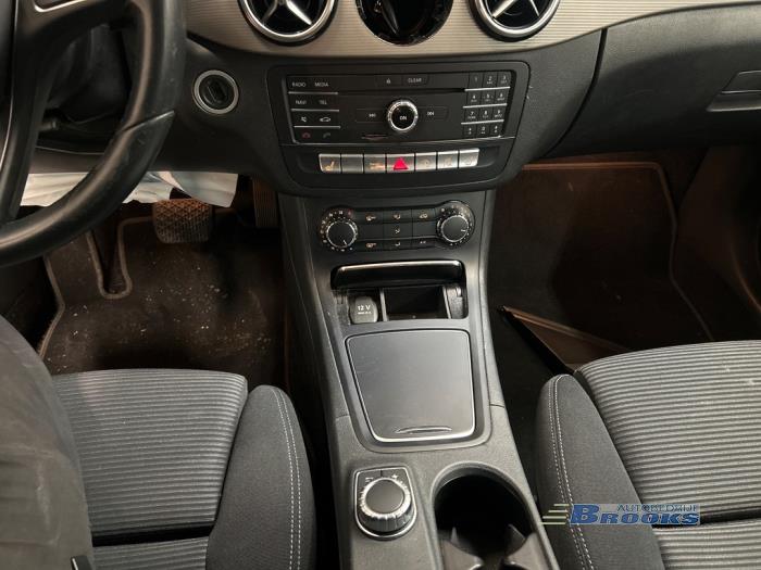 Mercedes B 1.5 B-180 CDI,d 16V Sloopvoertuig (2017, Grijs)